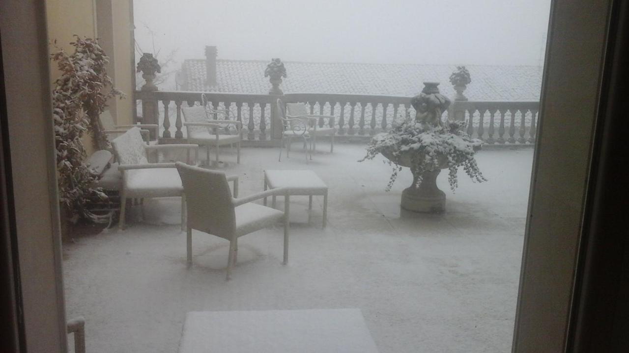 Villa Di Miscio Sant'Agata di Puglia Buitenkant foto
